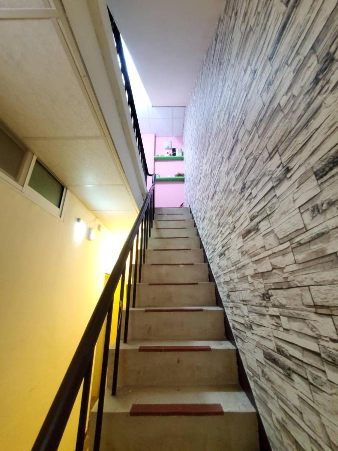 想來就來 Apartment Tainan Bagian luar foto